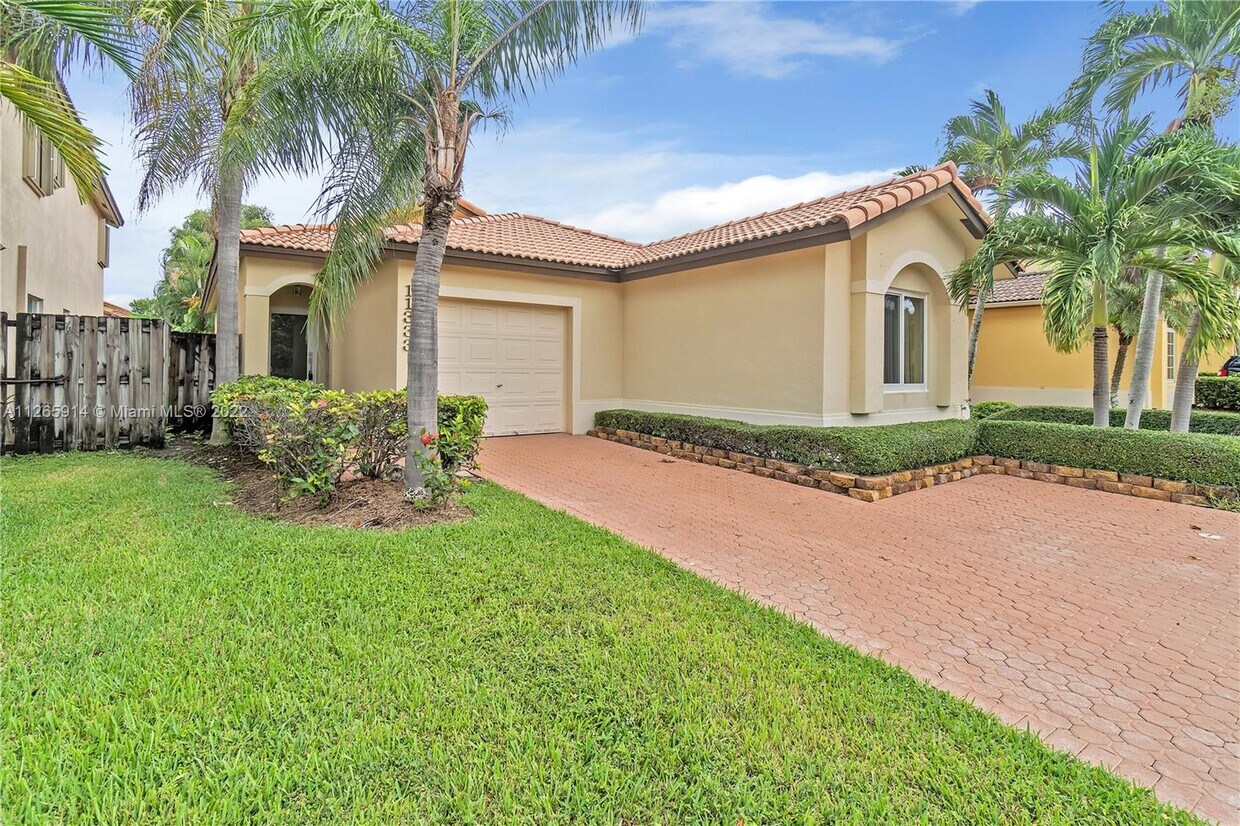 11333 NW 52nd Ln, Doral, FL 33178 House Rental in Doral, FL
