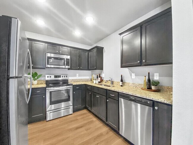 Foto del edificio - 214 SW Lily St