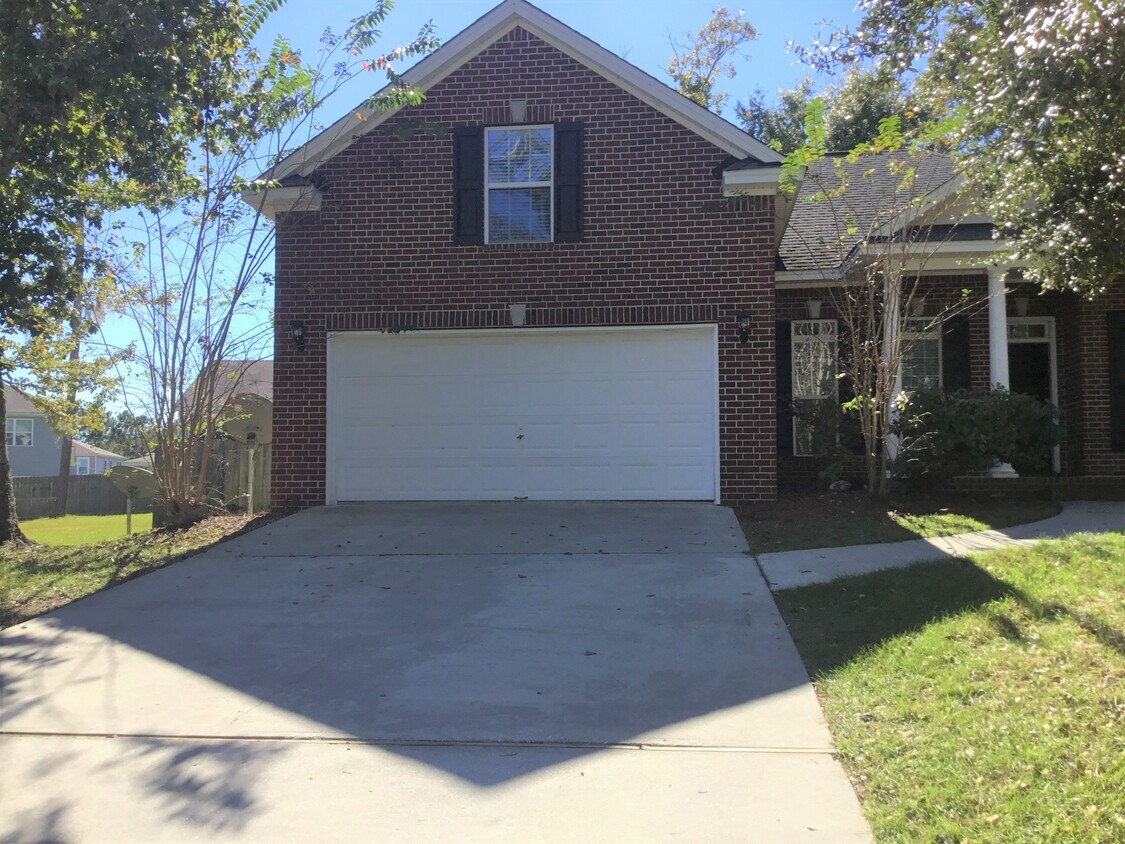 138 Grayson Avenue House Rental in Savannah, GA