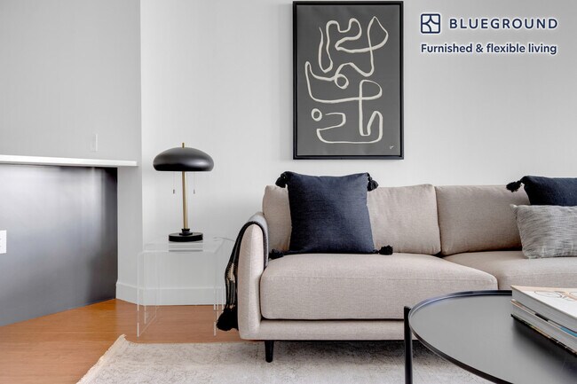 Foto del edificio - 120 Kingston St