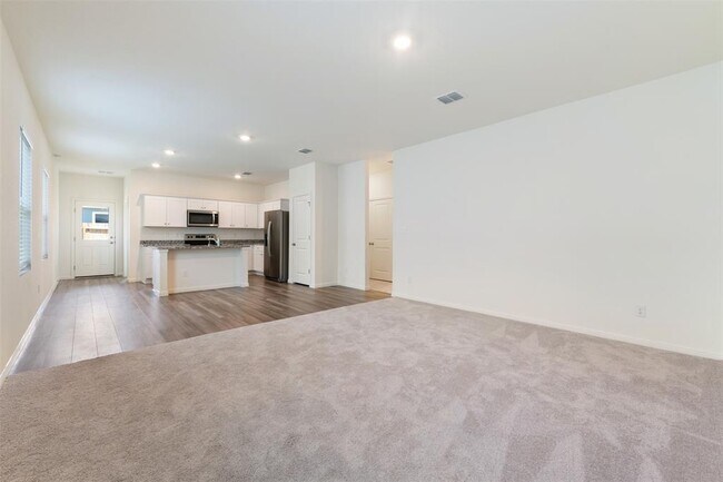 Building Photo - 103 Bluegill Dr