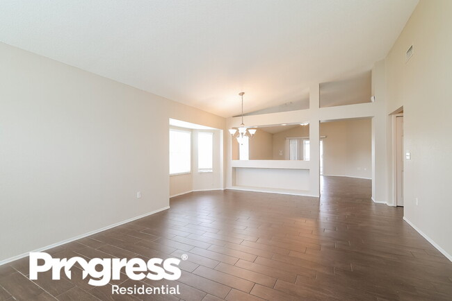 Building Photo - 507 Heather Glen Dr