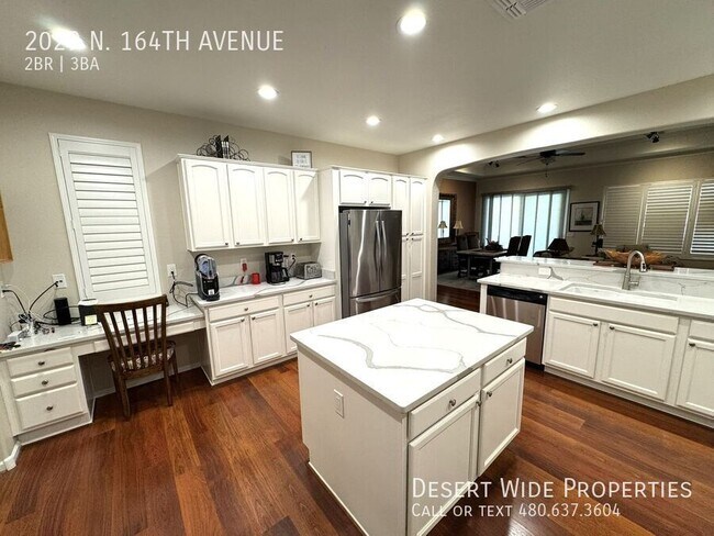 Foto del edificio - 2029 N 164th Ave