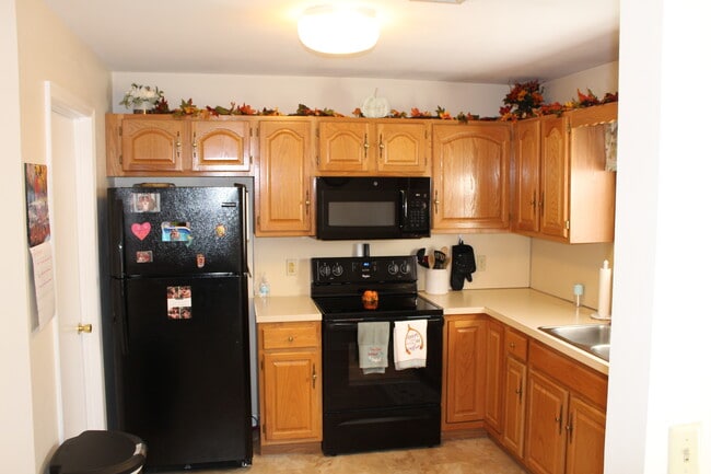 Building Photo - 2846 Buxton Ct