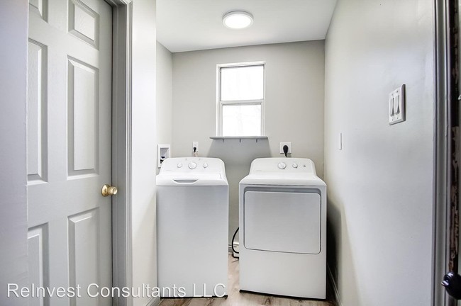 Building Photo - 4 br, 1.5 bath House - 2611 Bellevue Avenue