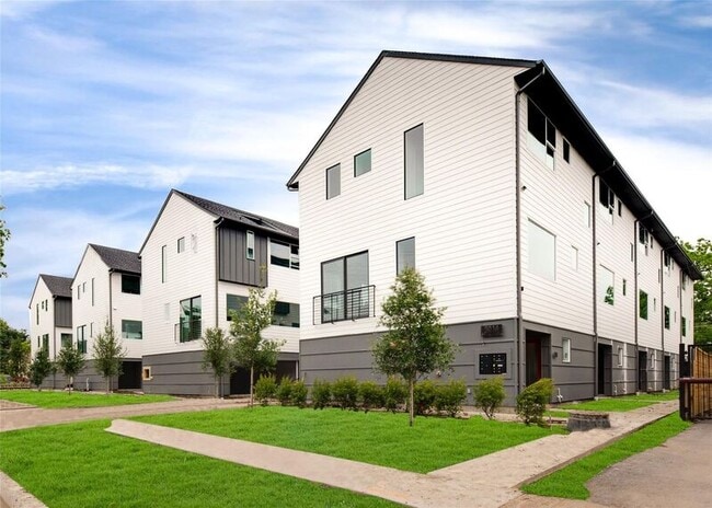 Photo - 5026 Bryan St Apartment