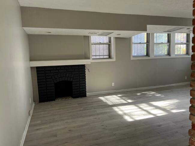 Foto del edificio - 2777 Hampshire Rd