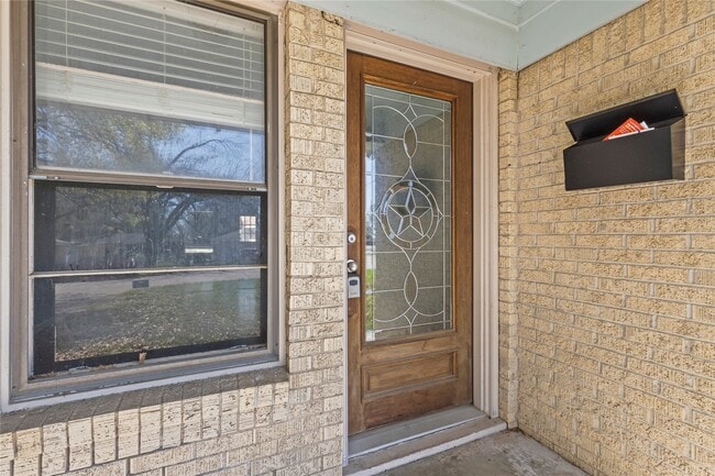 Foto del edificio - 1809 Westway Ave