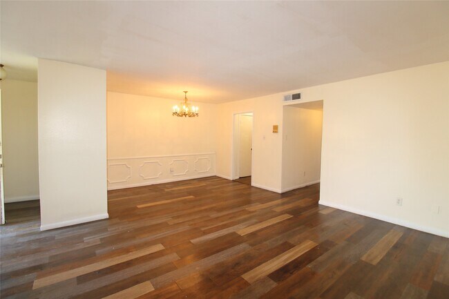 Foto del edificio - 3206 Briar Ct