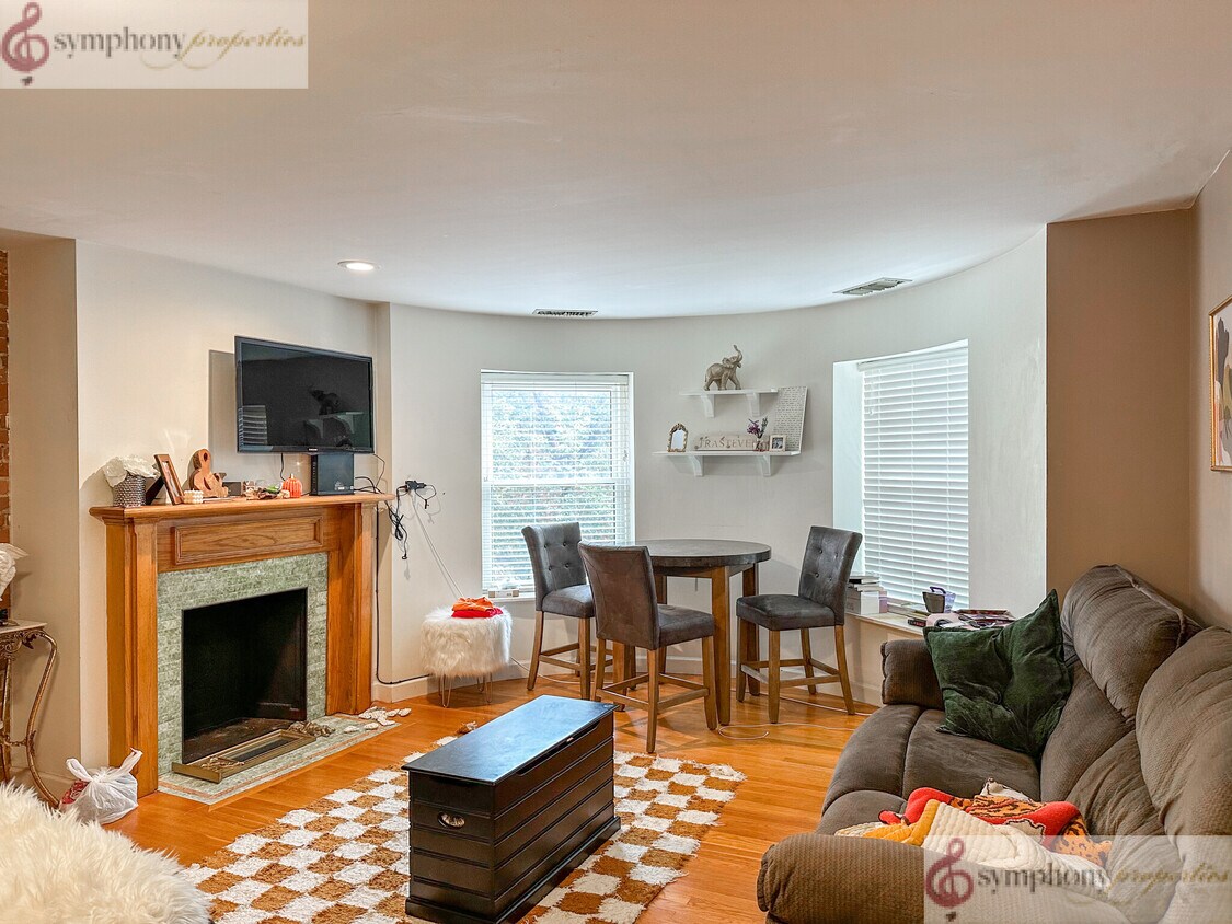 95 Gainsborough St Unit 301, Boston, MA 02115 Condo for Rent in