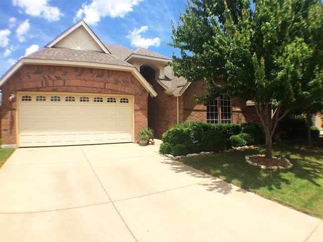 Photo - 5912 Meadowglen Dr House