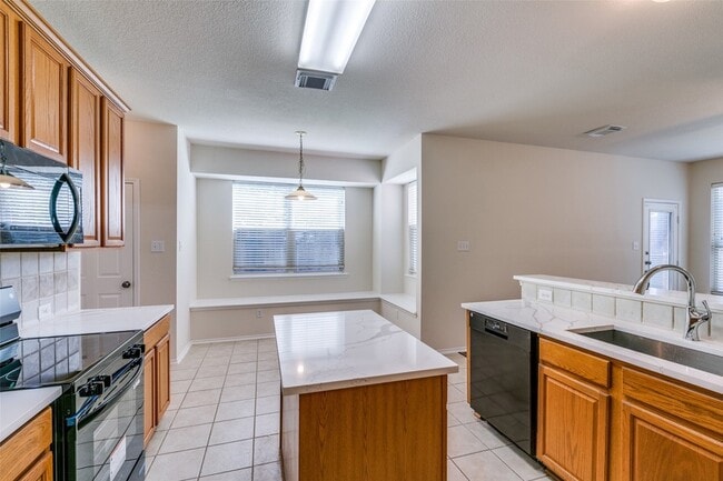 Building Photo - 9121 Portage Ln