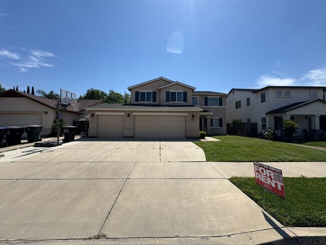 Foto del edificio - NW Visalia Home Available Now!