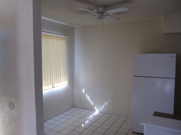Interior de II - 2260 Dolly Ln