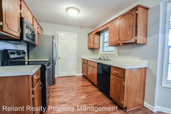 Foto del edificio - 3 br, 2 bath House - 2487 Rafiki Drive