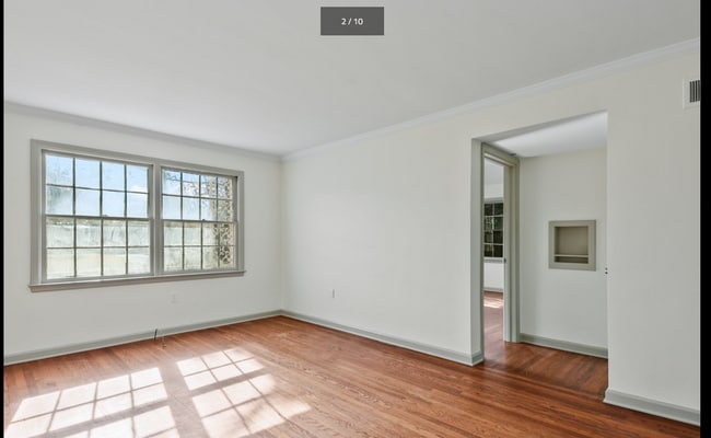 Building Photo - 236 E 60th St