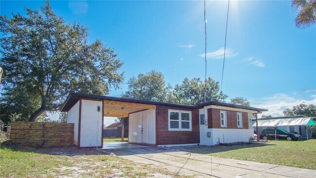 Building Photo - 517 San Juan Blvd