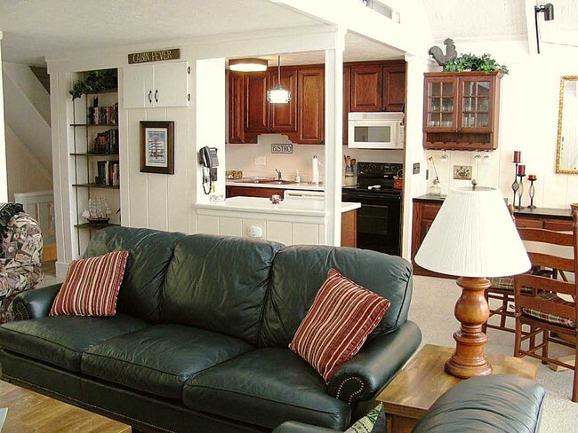 Building Photo - 208 Mariah Cir