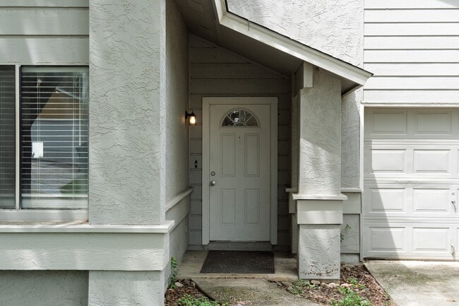 Building Photo - 13207 Larkwalk St