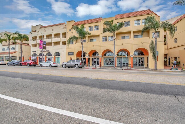 Building Photo - 255 Main St