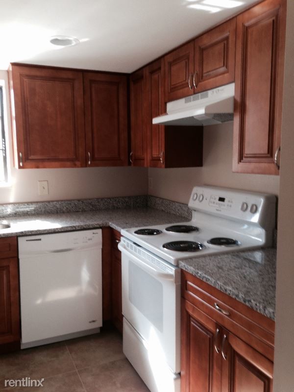 Foto del edificio - 605 Hammock Pine Blvd