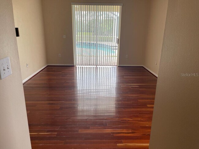 Building Photo - 9412 Hunters Pond Dr