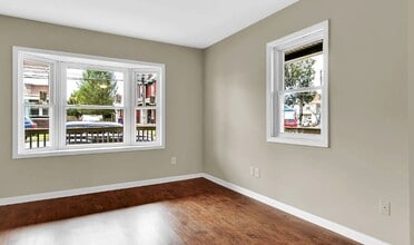 Building Photo - 5 E Beale Ave