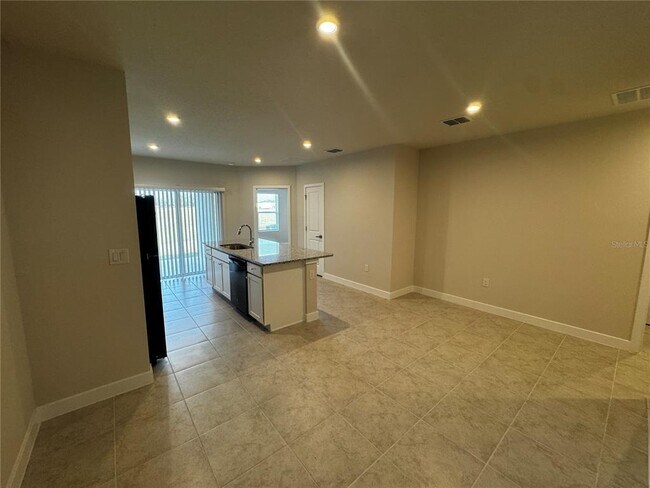 Foto del edificio - 1197 Port Blue Wy