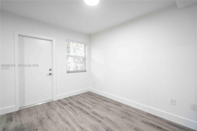 Foto del edificio - 1950 NW 2nd Ct