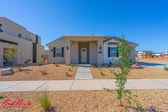 Building Photo - 549 Pine Dr