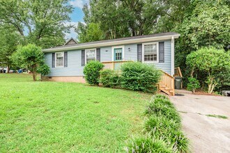 Building Photo - 2706 Marlin Dr