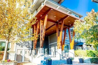 Building Photo - 6688-6120 120 St