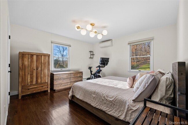 Foto del edificio - 44 Oakridge Rd