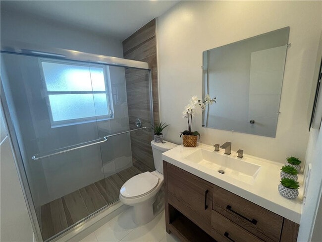 Building Photo - 3930 Crystal Lake Dr