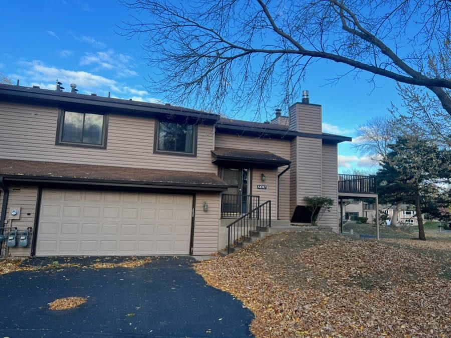 Great 2 bedroom Townhouse conveniently loc... Townhome Rentals in