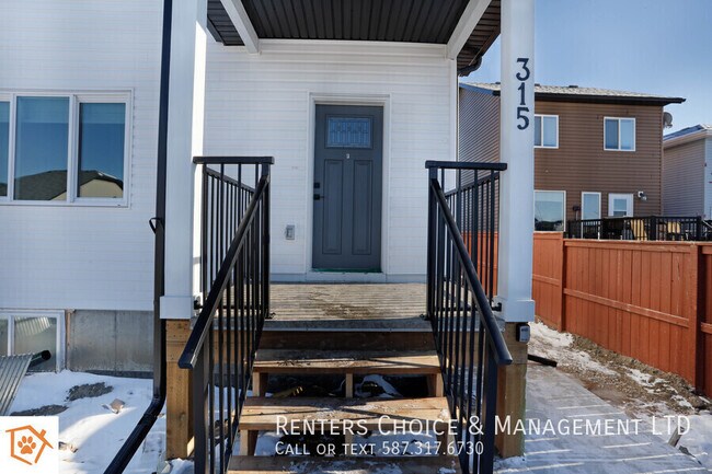 Photo du bâtiment - Brand New 3 Bedroom Main Floor Pet Friendly Suite