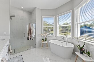 Building Photo - 3219 64th Ave NE