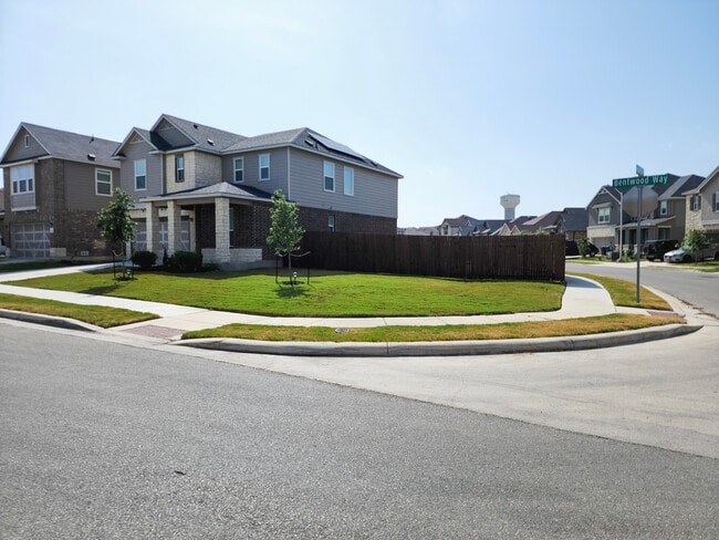 Building Photo - 3865 Bentwood Way