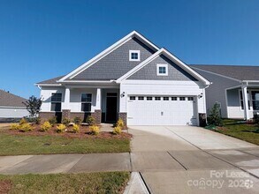 Building Photo - 1038 Mapletree Ln