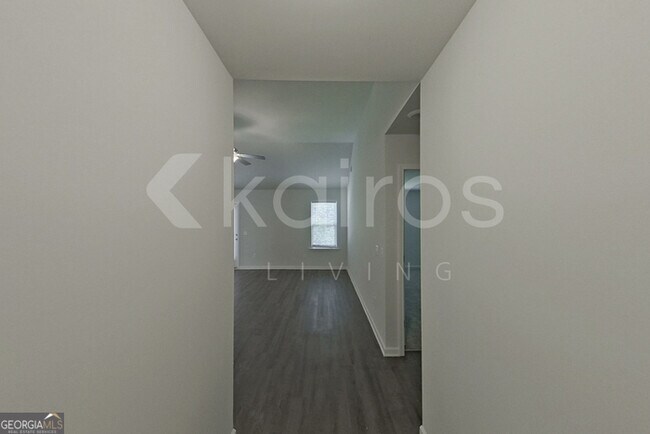 Building Photo - 142 Western Red Cedar Dr