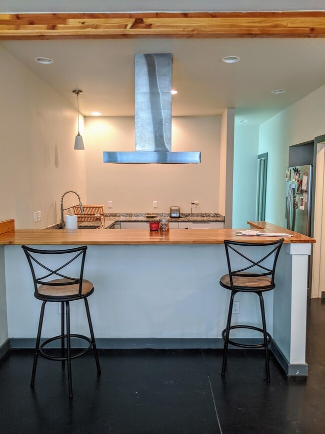 Photo - 307 W 23rd St Townhome