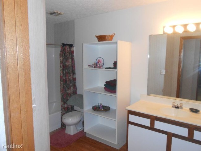 Foto del edificio - 3450 Brooke Colony Dr