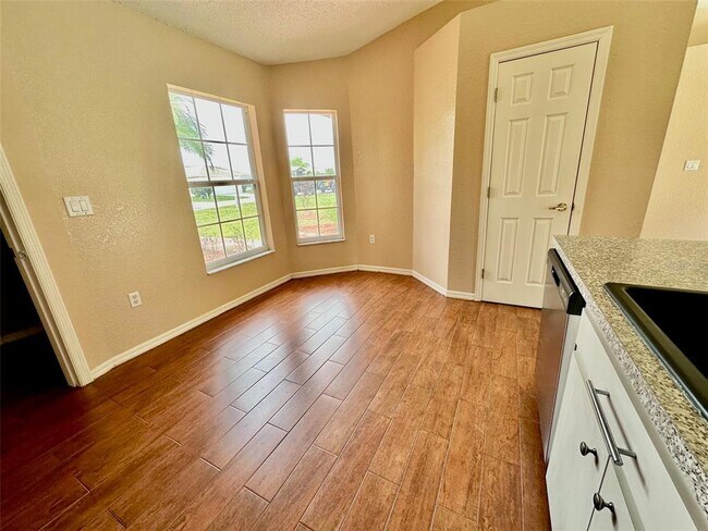 Building Photo - 3236 Merlot Dr