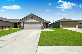 Building Photo - 7915 Meadow Cranesbill Ln