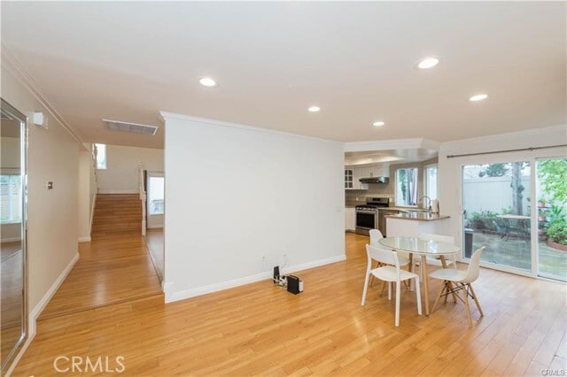 Building Photo - 2157 Baywood Dr