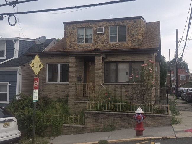 Building Photo - 1200 86th St