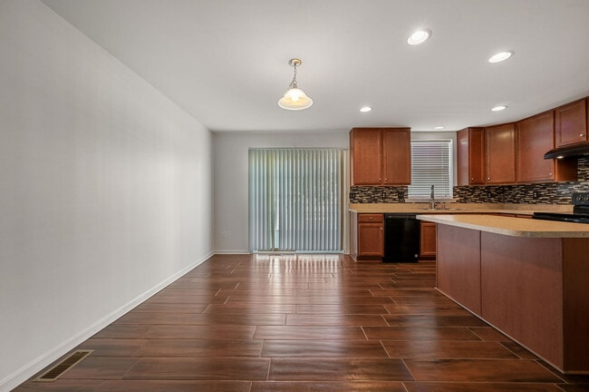 Building Photo - 14 Dilworthtown Dr