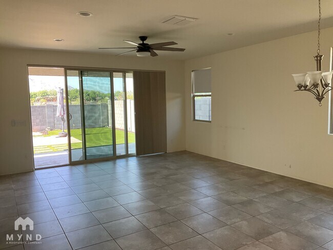 Foto del edificio - 2813 W Apollo Rd