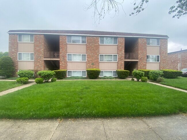 Building Photo - 9613 Farmer Dr