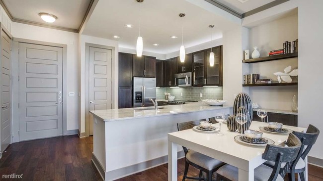 Foto del edificio - 1 br, 1 bath Apartment - 802 Hadley St 561